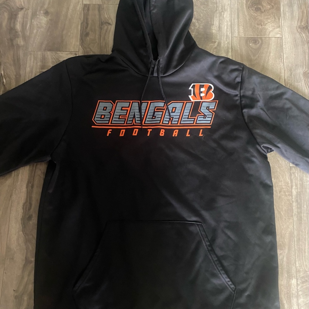 Men’s XL Black Majestic Cincinnati Bengals Hooded Sweatshirt